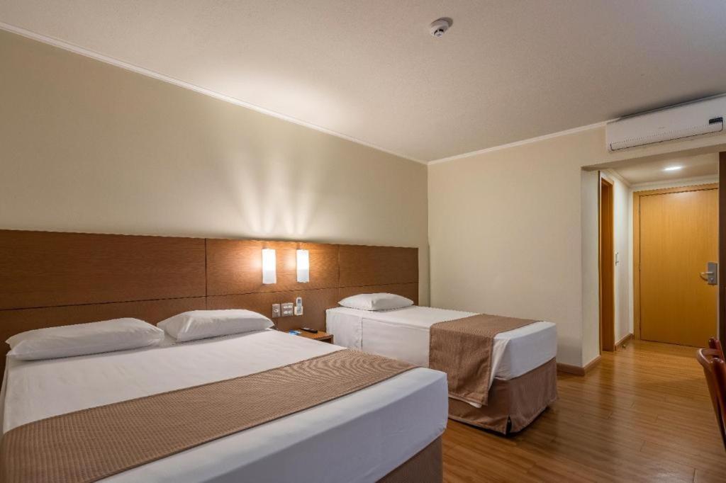 Hotel Caiua Cascavel Екстер'єр фото