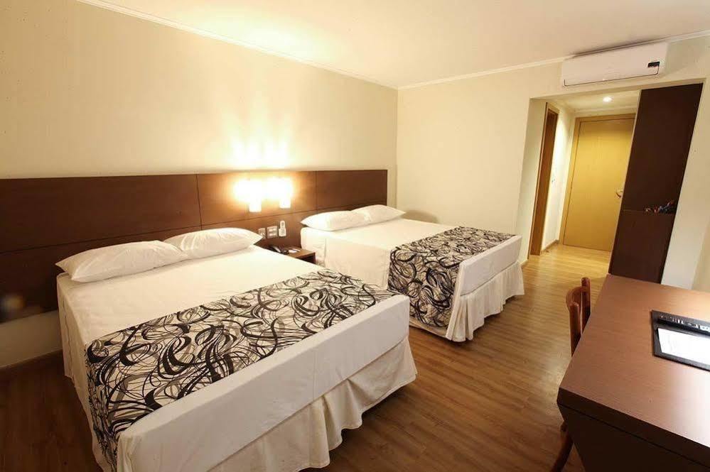 Hotel Caiua Cascavel Екстер'єр фото